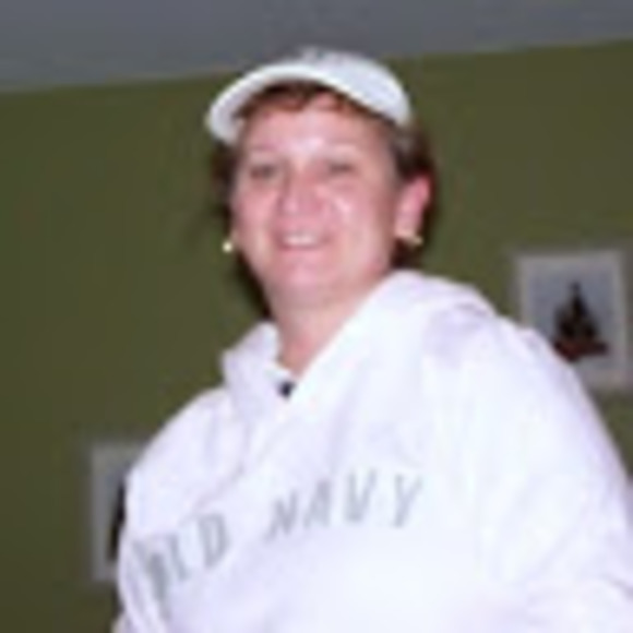 Meet your Posher, Debbie - Picture 1 of 1